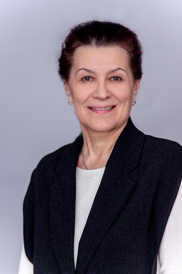 Кириченко Нина Ивановна.